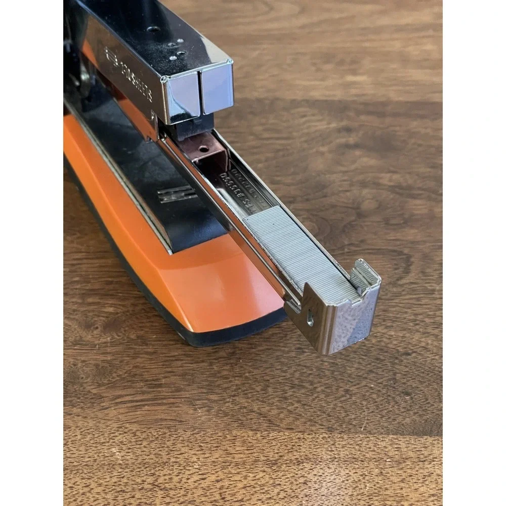 Swingline 2-70 Sheets Optima 8767x Heavy Duty Stapler